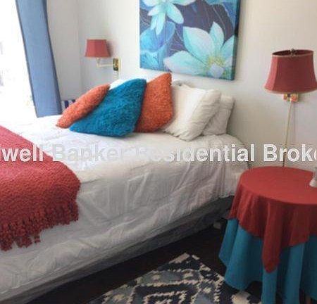 4th image of 333 E Surfside Dr