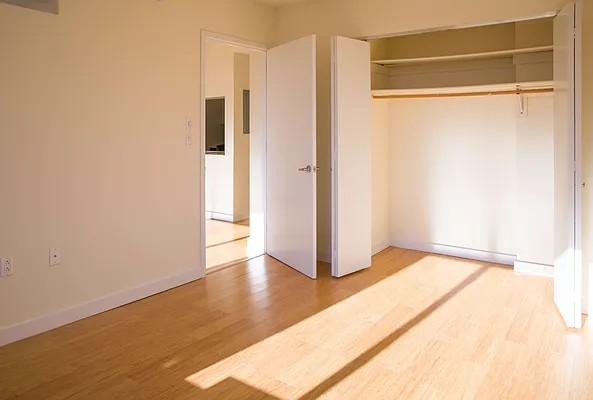 Rented by Kahen Properties | media 4