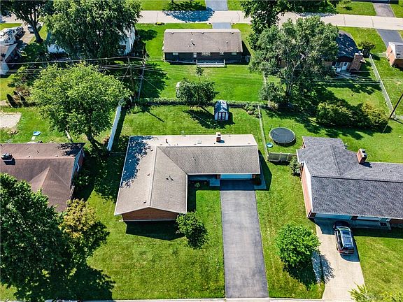 3rd image of 5877 Jassamine Dr