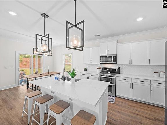 7th image of this home