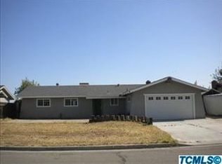 11221 W Evergreen Ln, Hanford, CA 93230