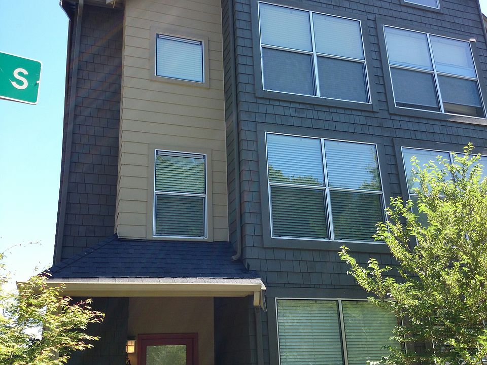 1st image of 4400 28th Ave S