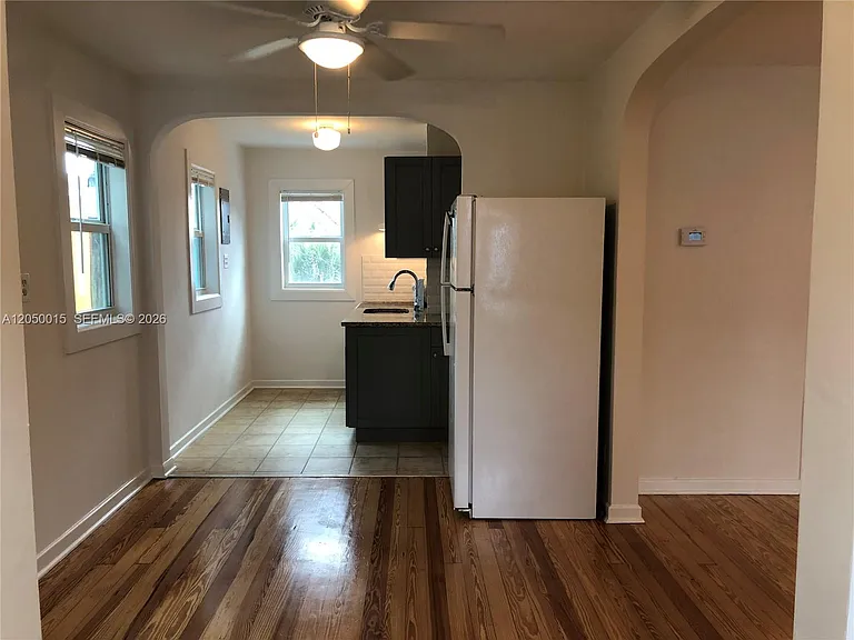 114 S M St #5 — Photo 9