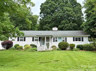 2333 Lakeview Cres, Matthews, NC 28105