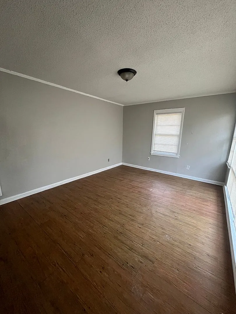 Renovated house in quite Neighborhood — Photo 2