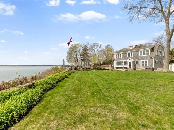 39 Standish Rd, Duxbury, MA 02332