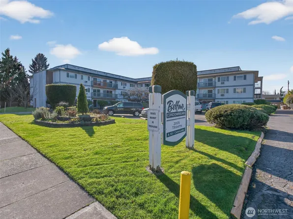 2005 TIBBETTS Drive #313, Longview, WA 98632