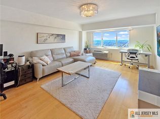 110 Somerset St APT 2209, New Brunswick, NJ