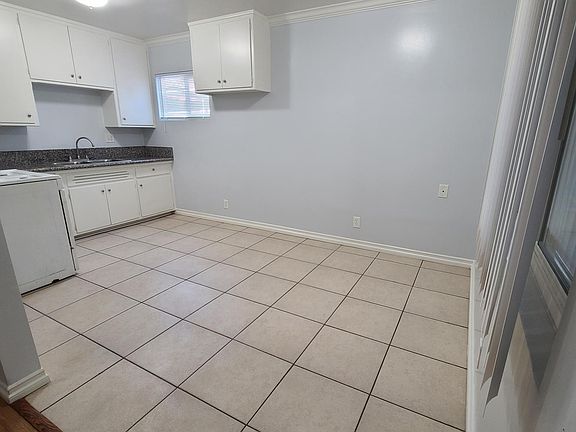 4th image of 612 Prospect Ave APT C