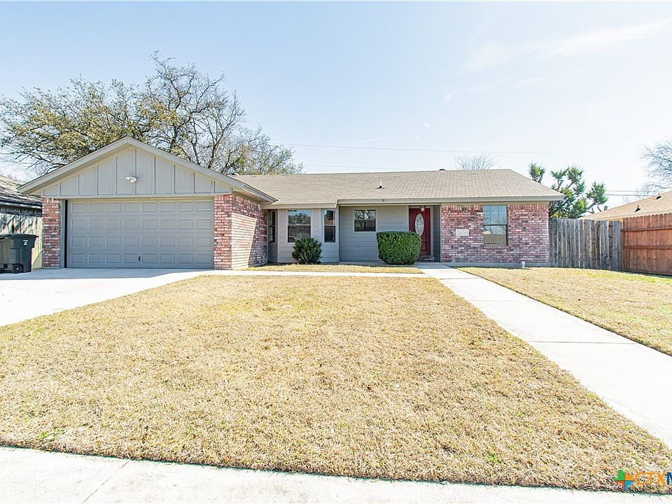1st image of 2404 Hidden Hill Dr