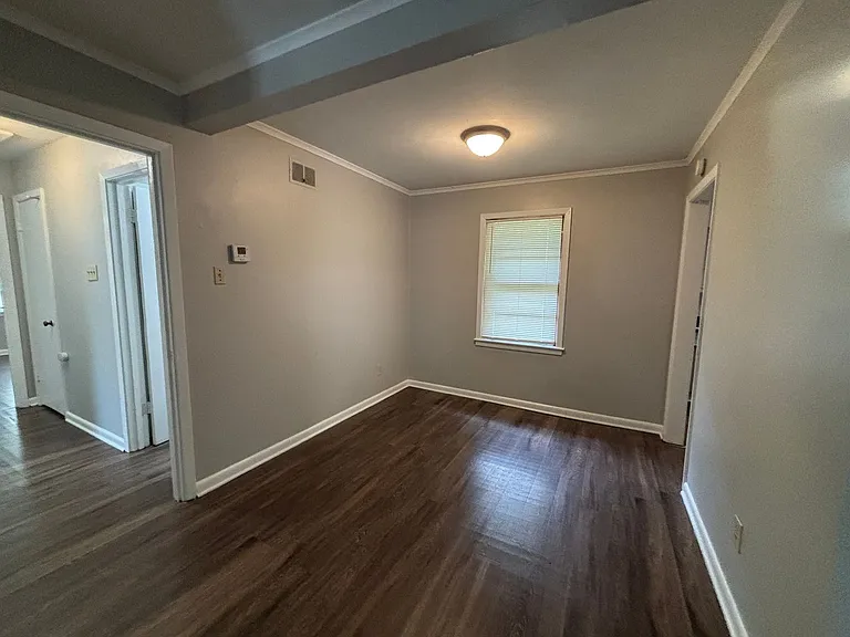 2160 Saint Elmo Ave — Photo 7