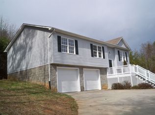 901 Severt Cir, Lenoir, NC 28645