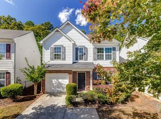 9469 Lakeview Rd, Union City, GA 30291