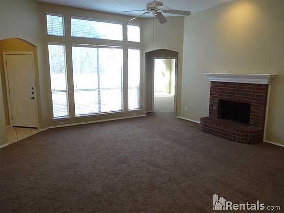 2nd image of 1223 Rivercrest Dr