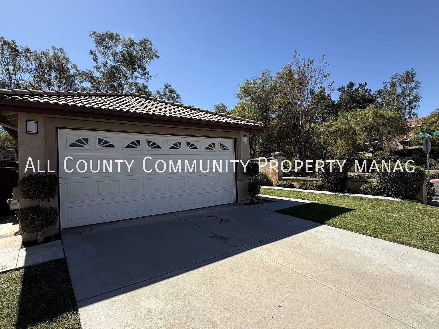 3 Bedroom 2 Bathroom Single Story Home for Rent in Temecula's Paloma Del Sol Community — Photo 2