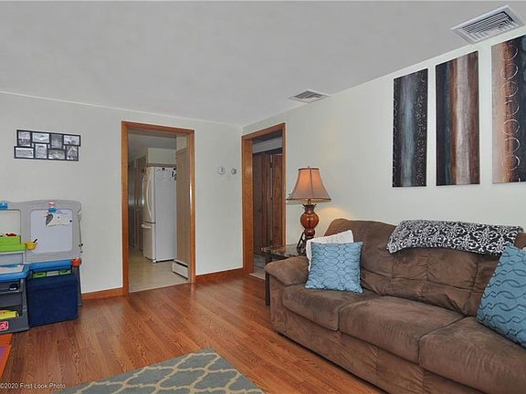 4th image of 25 S Brookside Ave