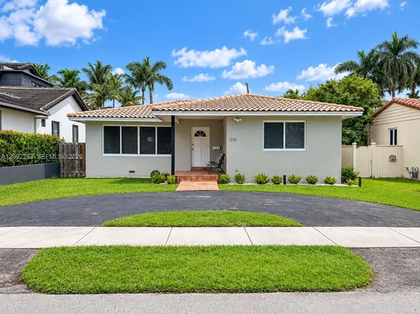 1235 Pierce St, Hollywood, FL 33019