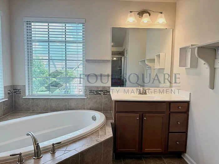 1016 Hildebran Ln — Photo 38