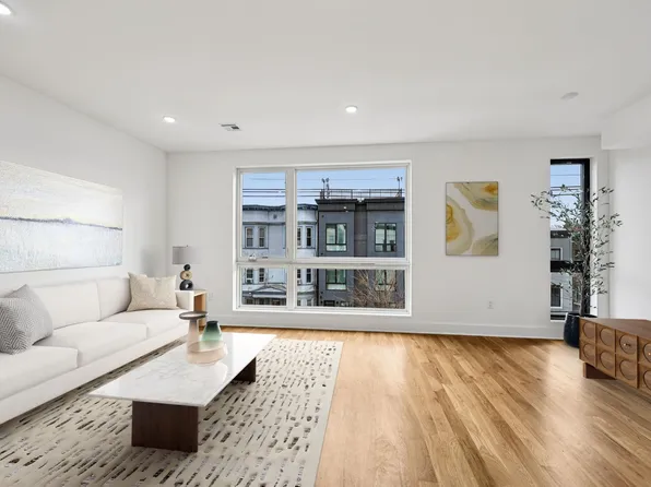 1003 Summit Avenue image 1 of 43