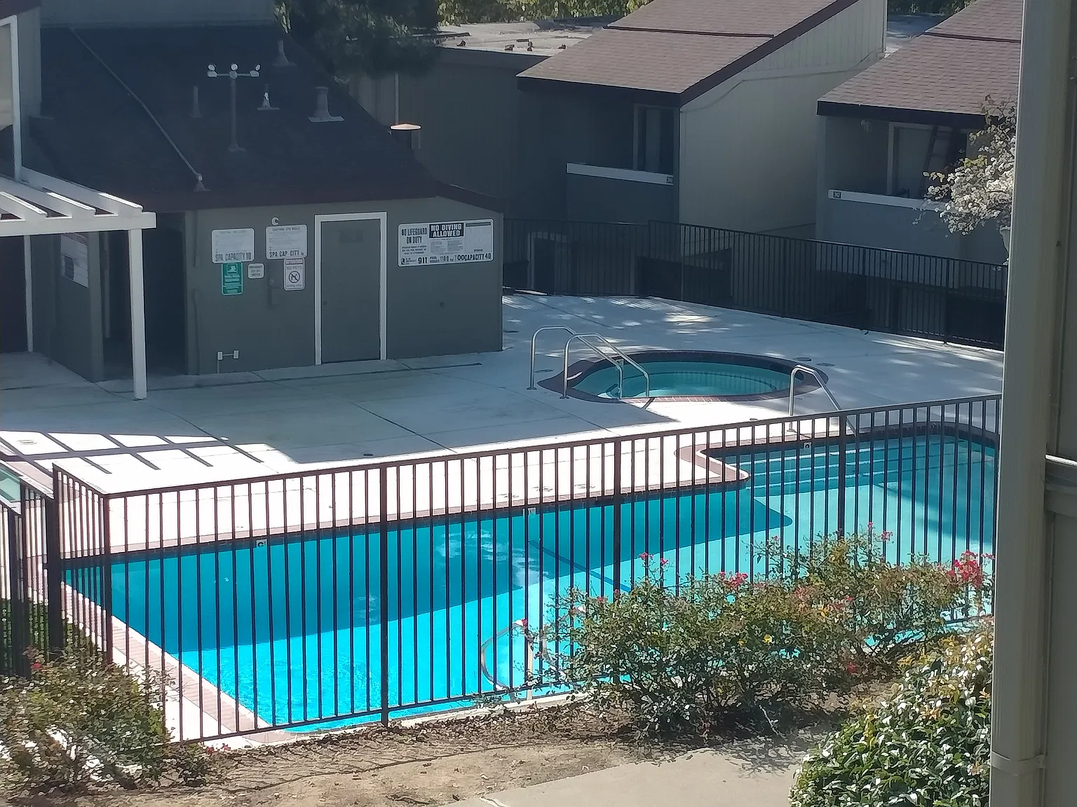 2 bed, 856 sqft, $1,925 — Photo 4