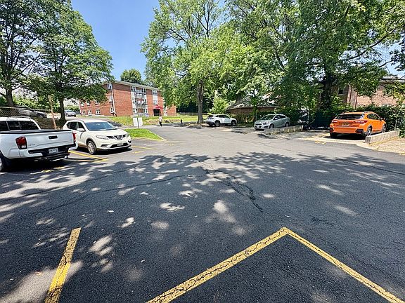 3rd image of 90 Spruce St #2