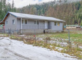 22 Buckham Rd, Pinehurst, ID 83850