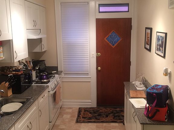 5th image of 2441 Crescent St