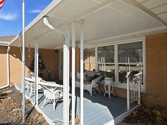 4th image of 1302 N Forest Ave