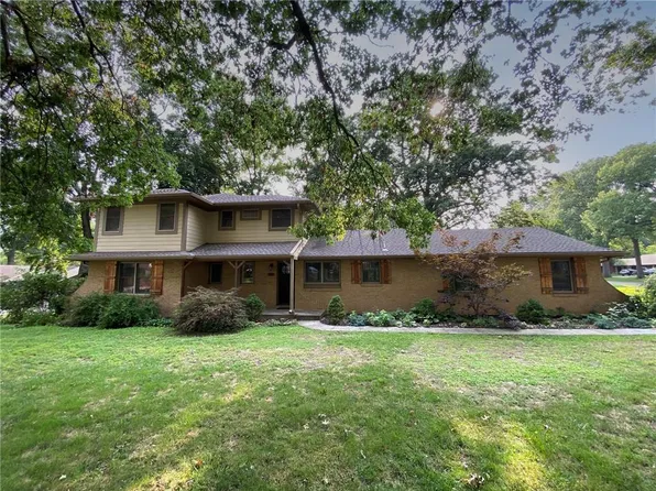 2901 W 94th St, Leawood, KS 66206