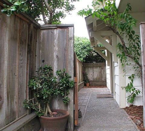 Charming front walkway