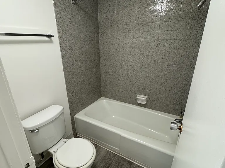 Villa Apartments — Photo 67