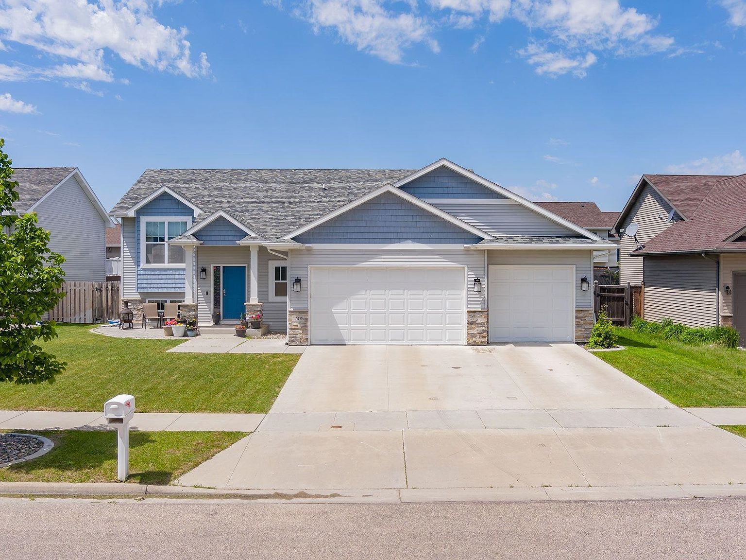 1305 27th St NW, Minot, ND 58703 MLS 231870 Zillow