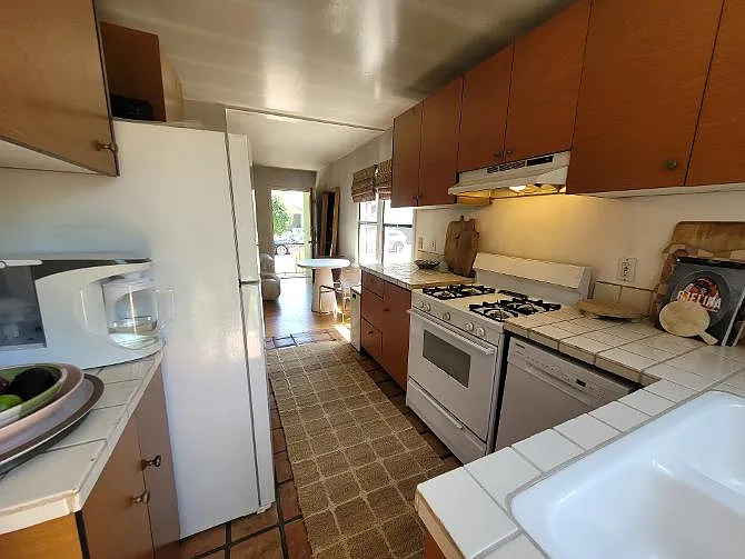 2 bed, $3,700 — Photo 3