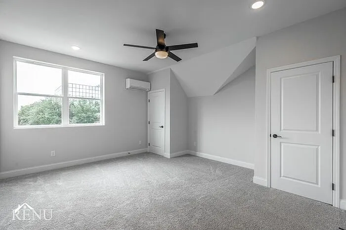 5687 Sofias Cir — Photo 11