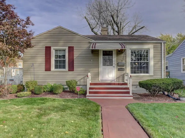 7425 Oakdale Ave, Hammond, IN 46324