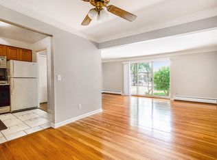1249 Island Dr APT 101, Ann Arbor, MI 48105