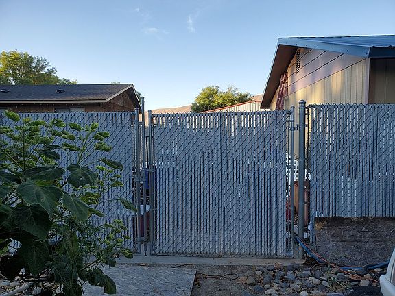 2nd image of 1309 Della Ave