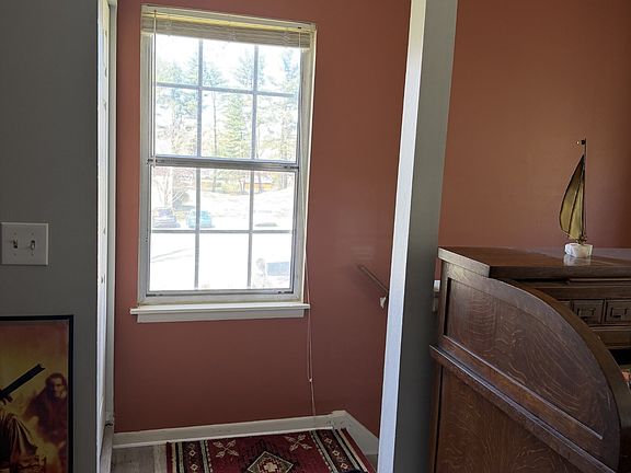 5th image of 1807 Granville Rd