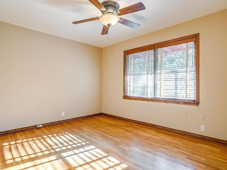 604 Monticello Dr #103 — Photo 12