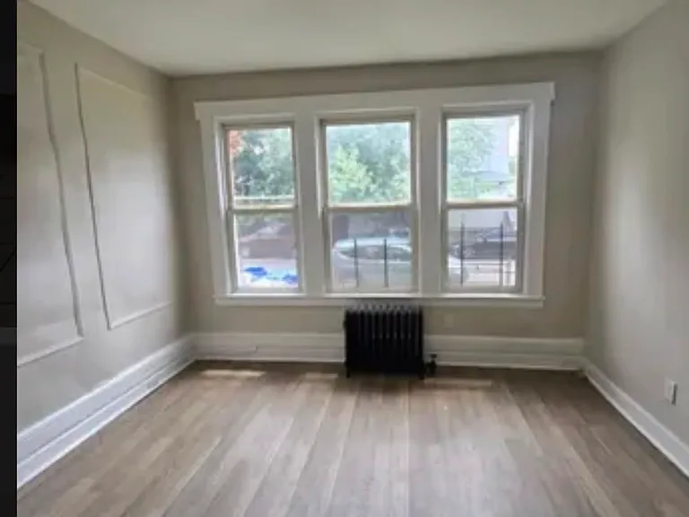 81 Montgomery Ave #2F — Photo 7