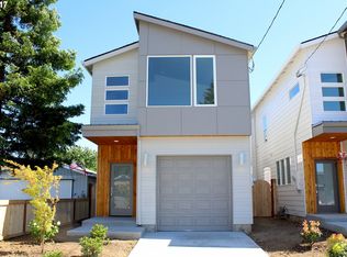 9294 SE Clay St, Portland, OR