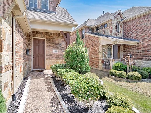 3rd image of 309 Chester Dr