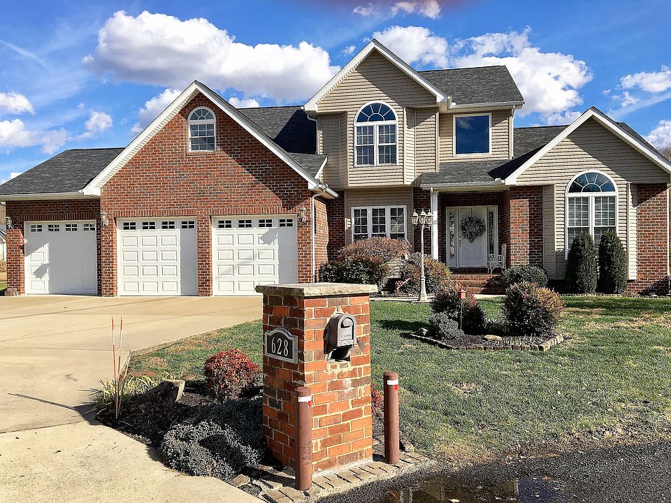 1st image of 628 Greenfield Ln