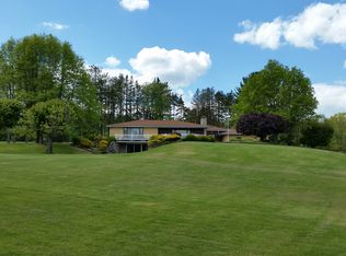 1955 River Rd, Hermitage, PA 16148