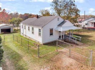 21 Catawba Ave, Greenville, SC 29611