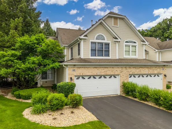 1572 Treeline Ct, Naperville, IL 60565