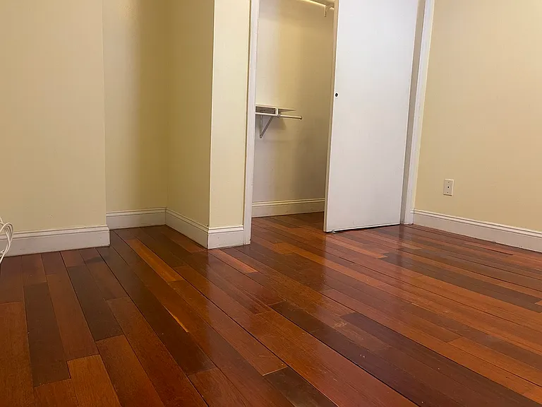30 Beacon Ave — Photo 17