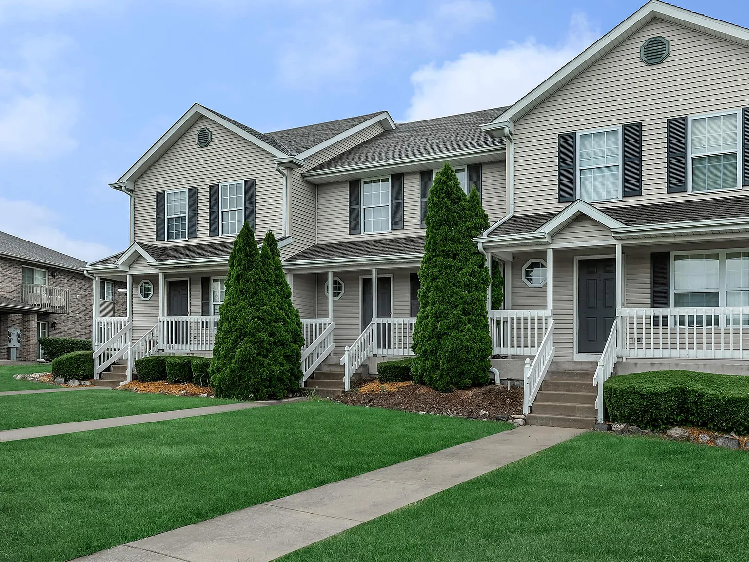 Hunter Star Properties — Photo 1