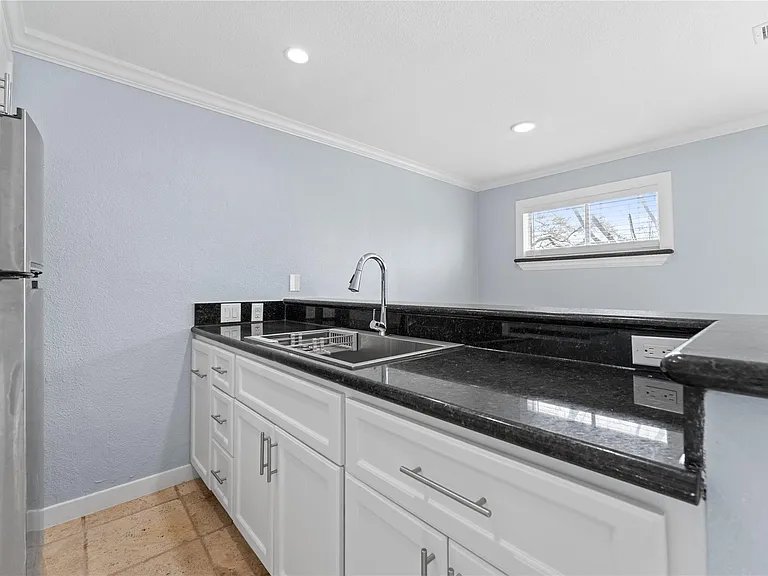 8118 Albacore Dr #7 — Photo 4