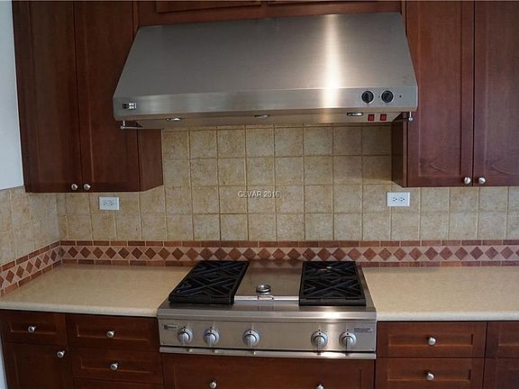 5th image of 8410 Rushfield Ave